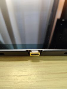 USB-C端子用のマグネット式のアダプタ